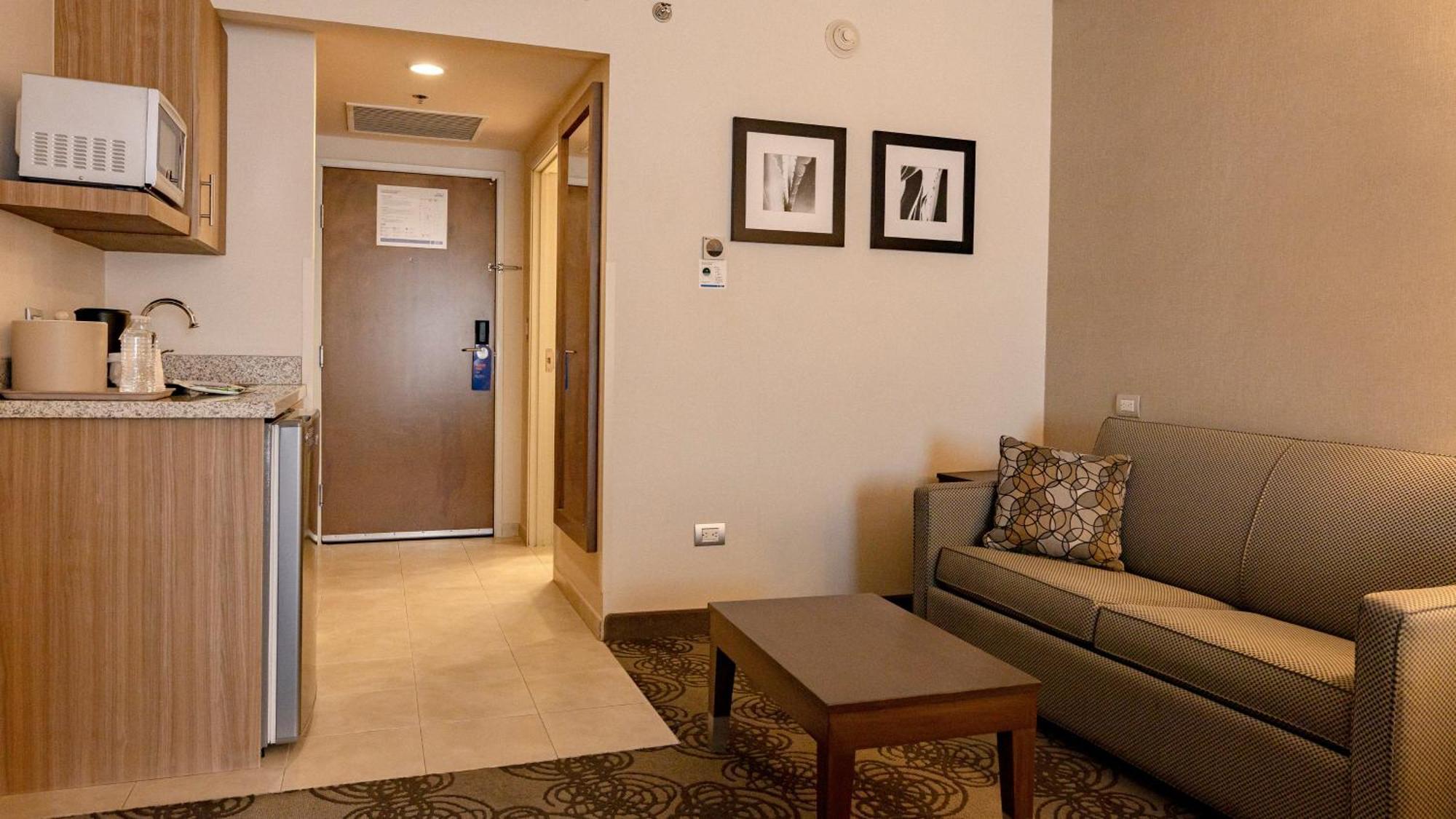 Holiday Inn Express & Suites Chihuahua Juventud By Ihg Kültér fotó