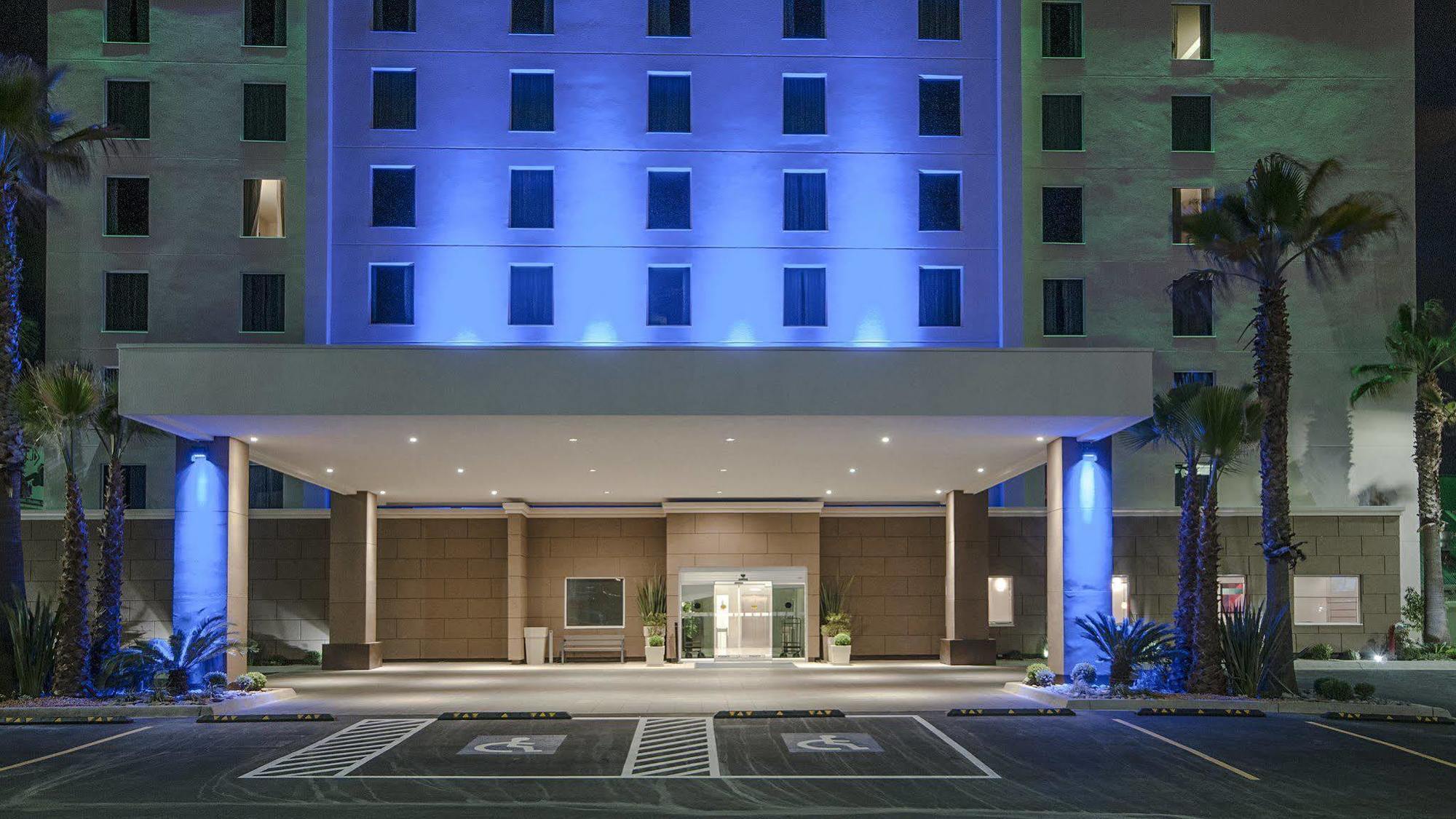 Holiday Inn Express & Suites Chihuahua Juventud By Ihg Kültér fotó
